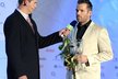 David Hruška přebírá cenu pro nejlepšího střelce