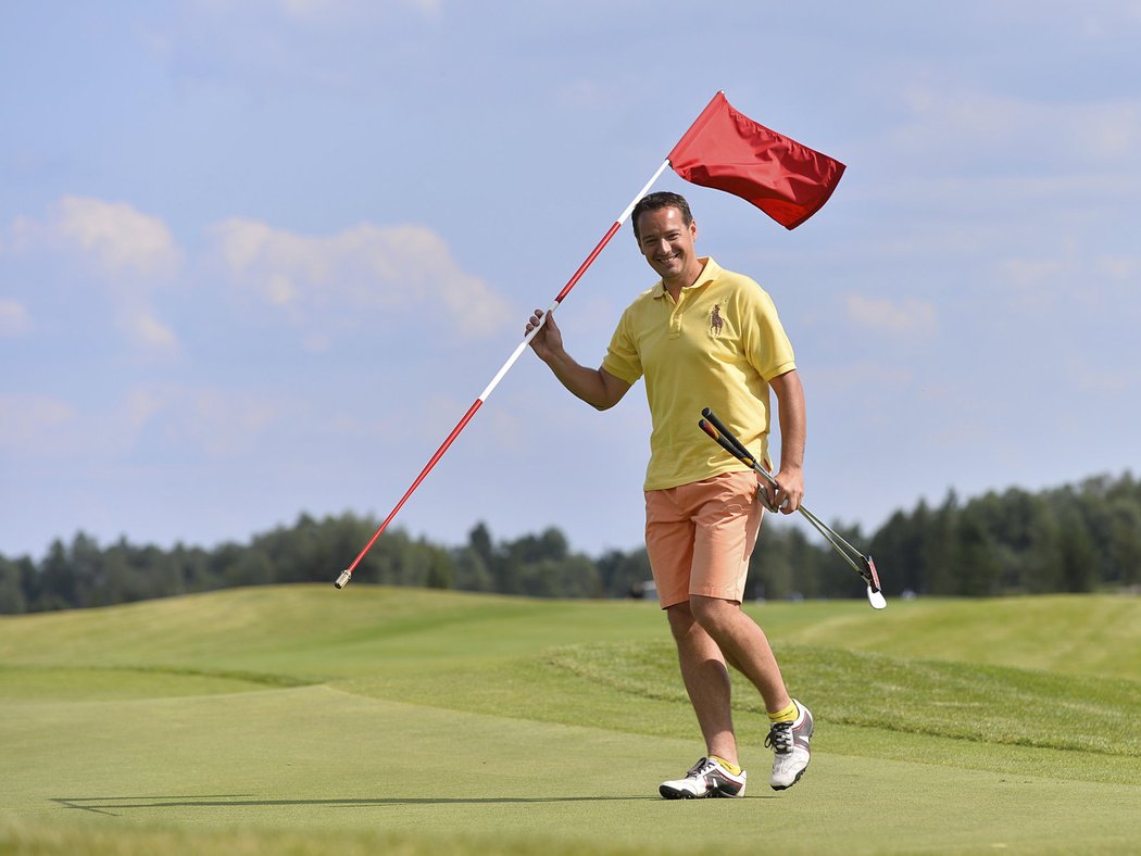Golf pro dobrou věc si šel zahrát i Jan Novák