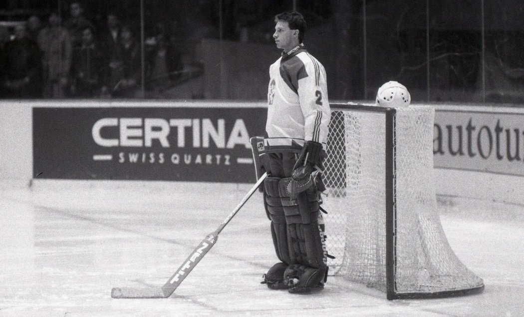 Dominik Hašek v brance československé reprezentace proti Finsku v lednu 1988