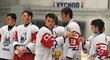 Smutek české osmnáctky po porážce ve finálovém prodloužení na Hlinka Gretzky Cupu