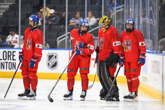 Debakl od Švýcarů! České fiasko na Hlinka Gretzky Cupu, osmnáctka skončila šestá Debakl od Švýcarů! České fiasko na Hlinka Gretzky Cupu, osmnáctka skončila šestá