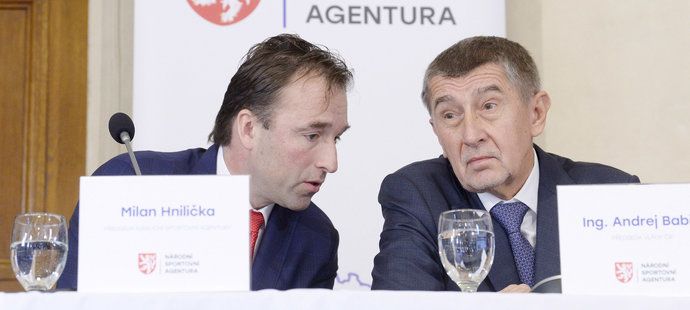 Šéf Národní sportovní agentury Milan Hnilička a premiér Andrej Babiš