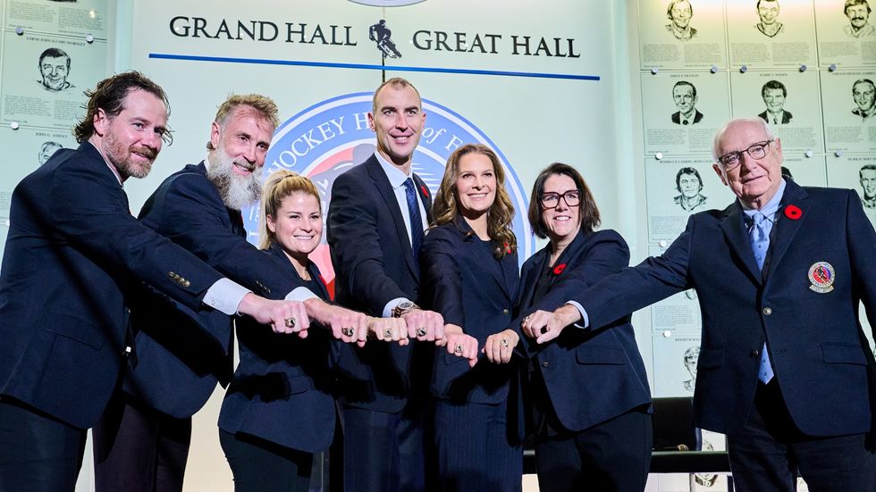 Hockey Hall of Fame má osm nových členů