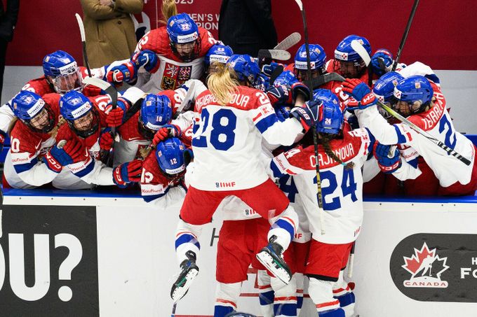 ONLINE: USA - Česko. Hokejistky v roli outsidera vstupují do olympijského turnaje ONLINE: USA - Česko. Hokejistky v roli outsidera vstupují do olympijského turnaje