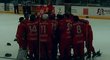 Hráči Univerzity Karlovy slaví historicky šesté vítězství v Hokejové bitvě univerzit
