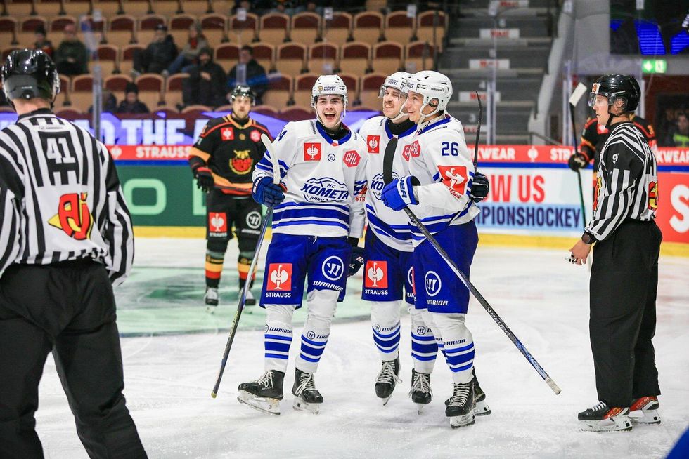 Český výsměch Lize mistrů: Sparta i Kometa ji svlékly donaha. Podfuk na fanoušky Český výsměch Lize mistrů: Sparta i Kometa ji svlékly donaha. Podfuk na fanoušky