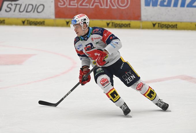 Hrádek sekl Olomouc, za kterou před pěti dny hrál: Hodně lidí mi psalo, ať si to šetřím Hrádek sekl Olomouc, za kterou před pěti dny hrál: Hodně lidí mi psalo, ať si to šetřím