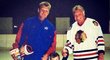 Legendy NHL Brett (vlevo) a Bobby Hull s malým Judem