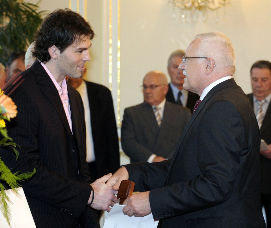 Jagr with Czech president Vaclav Klaus.