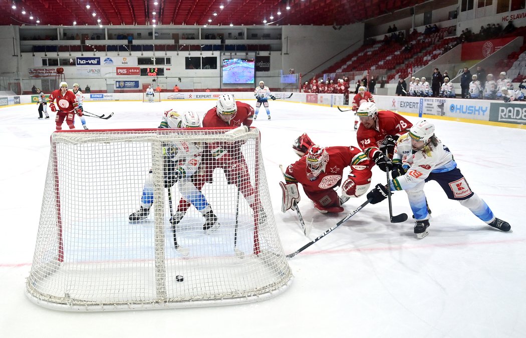 Jaromír Jágr čaruje v play-off první ligy