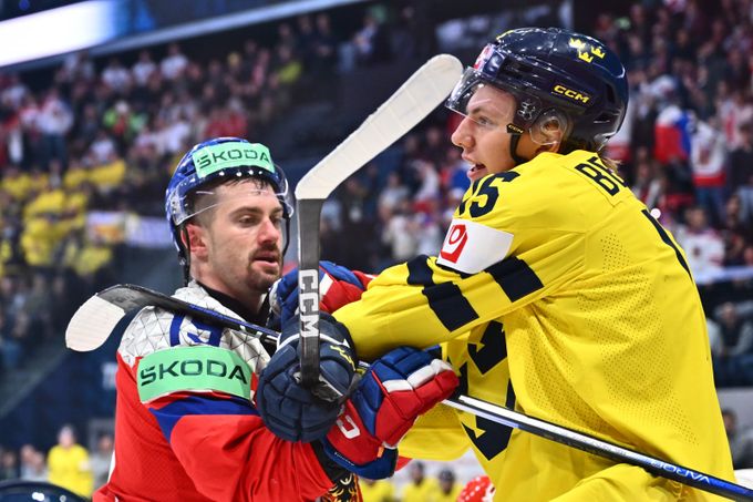 ONLINE: Česko - Švédsko 3:2. Náskok se tenčí, soupeř přidal při Ščotkově trestu druhý gól ONLINE: Česko - Švédsko 3:2. Náskok se tenčí, soupeř přidal při Ščotkově trestu druhý gól