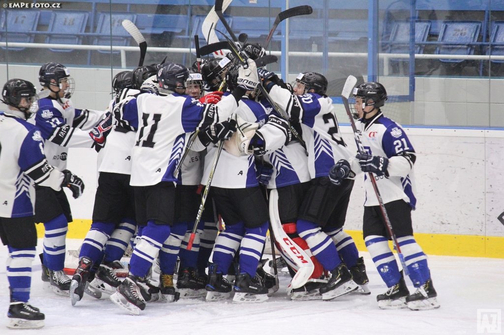 Mladí hokejisté Havířova, kteří jsou jedním z týmů, který je vyřazen z juniorské extraligy