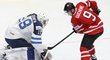 Finský brankář Mikko Koskinen přiváděl po celý zápas střelce Kanady k šílenství