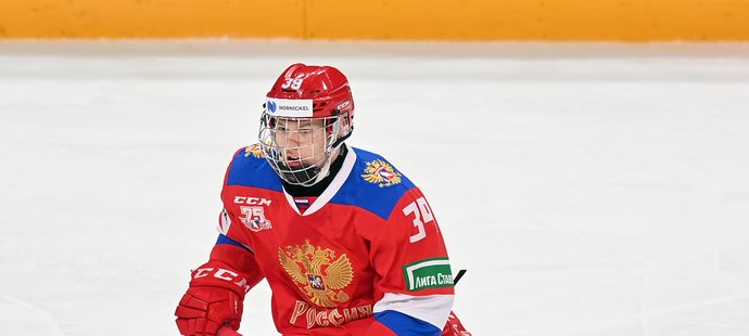 Ruský talent Matvej Mičkov se proti Švédům blýskl parádní fintou