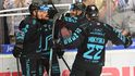 Hokejisté Karlových Varů se radují z branky