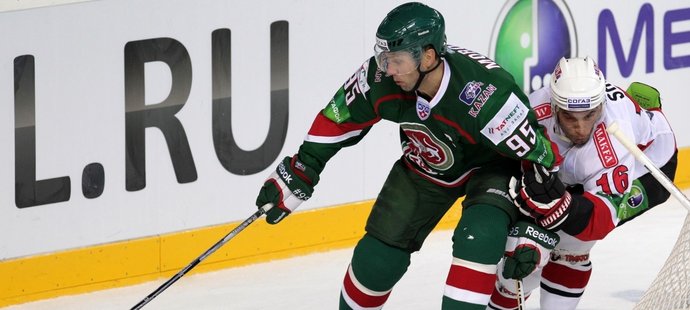 Čeljabinsk nepotvrdil formu, která jej vynesla na vrchol KHL