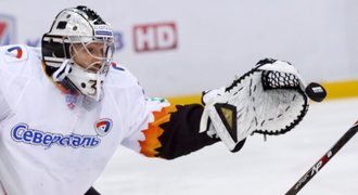Štěpánek v KHL zneškodnil 41 střel a pomohl Čerepovci ze dna