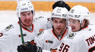 Česká paráda v KHL! Lenc a Tomášek řídili výhru Amuru nad gigantem