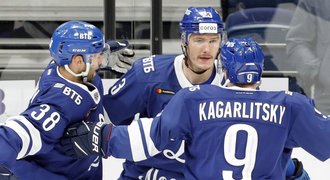 Jaškin podruhé v sezoně KHL skóroval. Dynamo slaví první vítězství