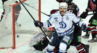Nový ročník KHL začne 4. září, Lev Praha je v divizi s rváči z Čechova
