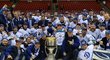 Vítězný tým KHL Dynamo Moskva po obhajobě triumgu