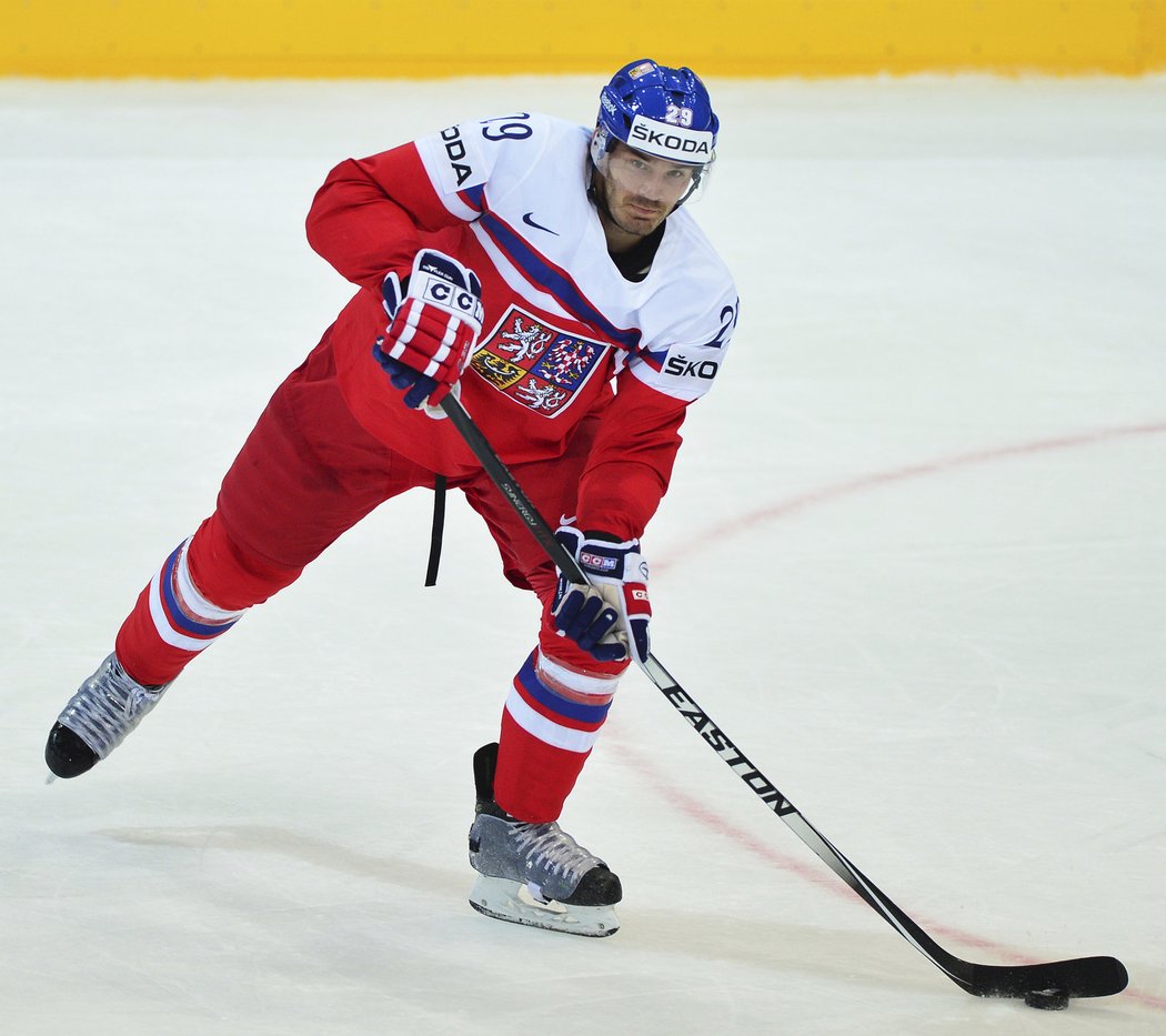 Obránce Jan Kolář mění v KHL působiště