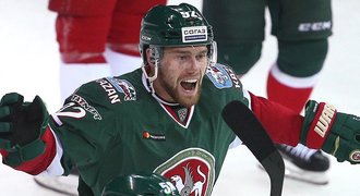 Sekáč v KHL řídil výhru Kazaně. Dal gól i vítězný nájezd