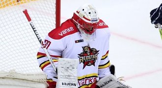 Hrubec slaví první čisté konto v KHL. Jaškin po 11 zápasech nebodoval