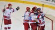 Radost CSKA Moskva. Postoupili do další fáze play off KHL, nad pražským Lvem vyhráli 4:0 na zápasy