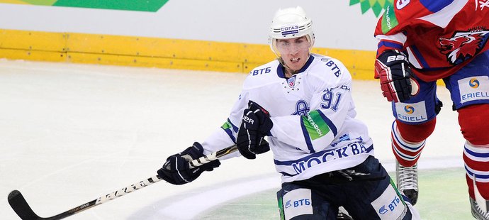 Marek Kvapil si KHL zahrál v dresu moskevského Dynama, působil v Medveščaku Záhřeb a teď míří do Něftěchimiku Nižněkamsk.