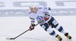 Hokejový útočník Alexandr Ovečkin skóroval hned při prvním zápase v KHL, trefil se do sítě pražského Lva