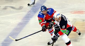 V NHL Višňovského suspendovali, přesto chce v Praze hrát