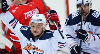 Kovář dal Magnitogorsku naději v power play, ale KHL rozhodne sedmé finále