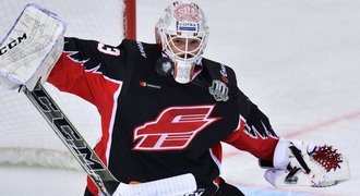 Omsk slaví: odvolal Furcha a bez brankáře se prostřílel do play off KHL