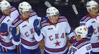 Petrohrad na úvod KHL sestřelil mistra z Kazaně, zářila Dacjukova formace