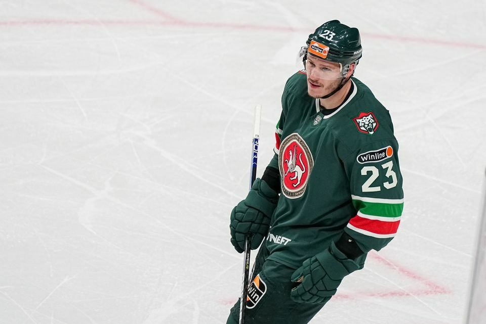 Český útočník Dmitrij Jaškin se i přes probíhající válku na Ukrajině chystá v KHL na další ruské angažmá