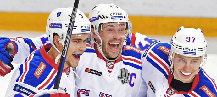 Petrohrad je jednoznačně nejbohatším klubem v KHL, v týmu působí například Pavel Dacjuk či Nikita Gusev