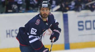 Smoleňák a Řepík řádili v KHL! České duo vystřílelo výhru Slovanu