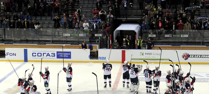 Svěřenci českého trenéra Miloše Říhy si v tabulce Západní konference KHL upevnili postupové osmé místo (foto archiv)