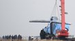 Vyšetřovatelé ohledávají trosky letounu Jak-42 dva dny po havárii, při které zahynul prakticky celý tým Jaroslavle
