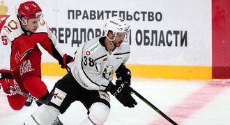 Hyka dvakrát skóroval za Čeljabinsk. Trefil se i Jaškin, Dynamo ale padlo