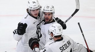 Hyka řádil v KHL, proti Rize bral čtyři body. Machovského překonal i Sedlák