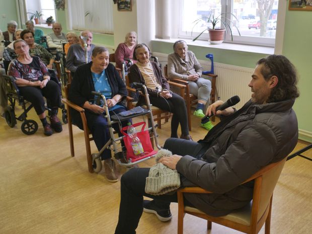 Jaromír Jágr si našel čas i na kladenské seniory Jaromír Jágr si našel čas i na kladenské seniory