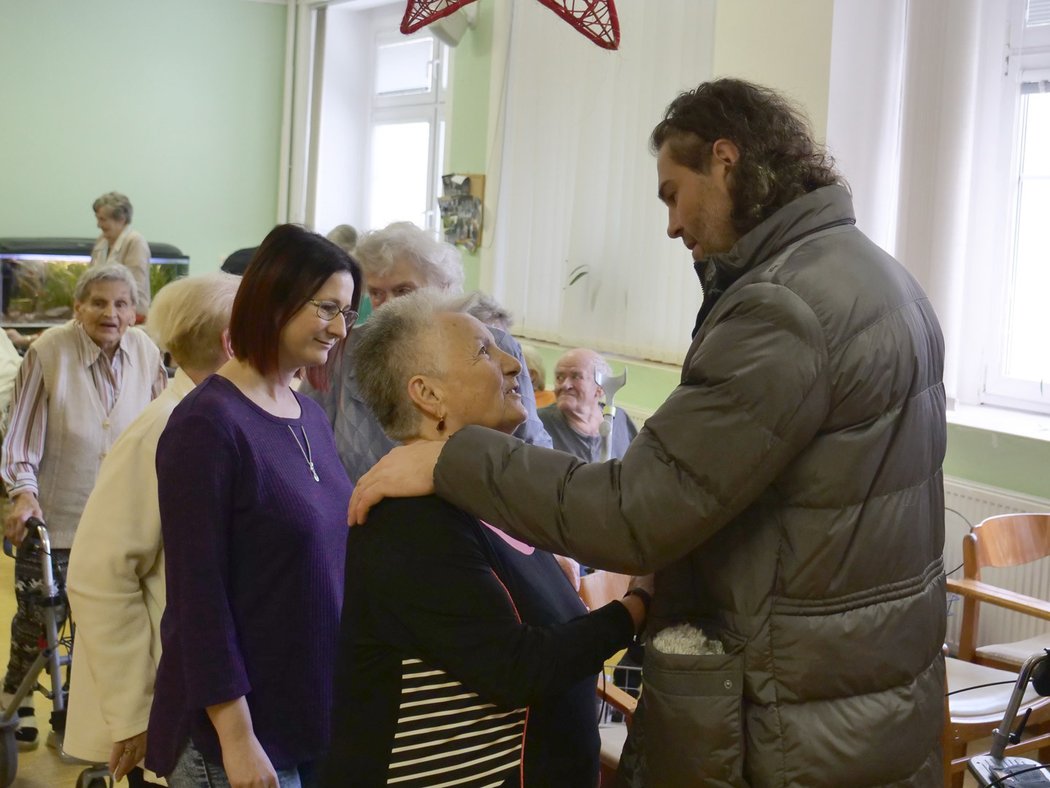 Jaromír Jágr si našel čas i na kladenské seniory