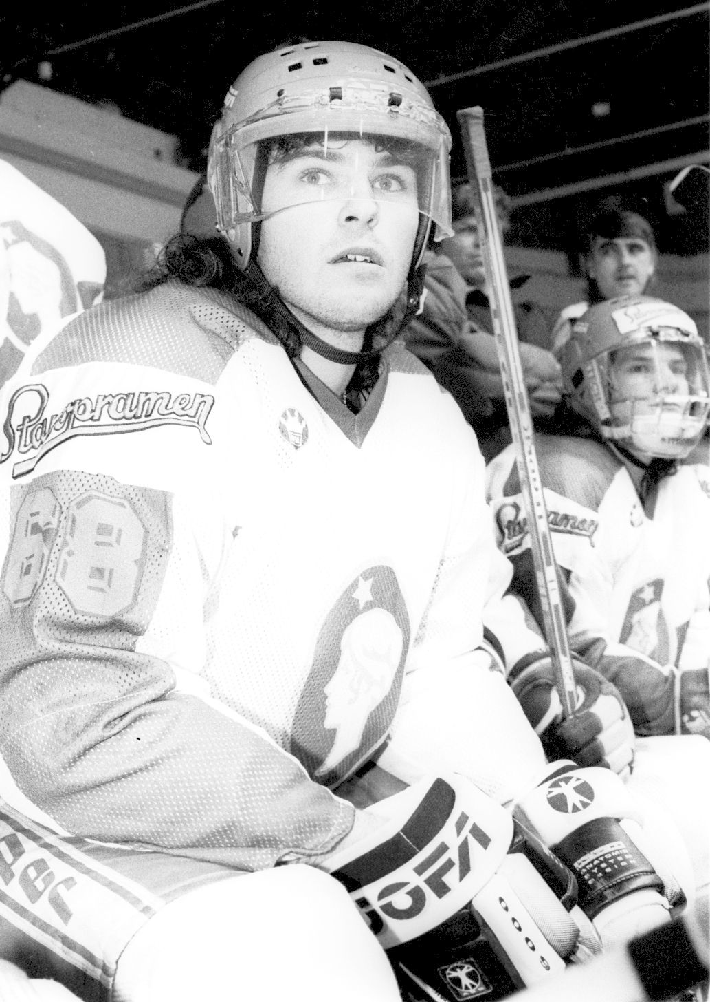 Jaromír Jágr v dresu Kladna při výluce NHL v roce 1994