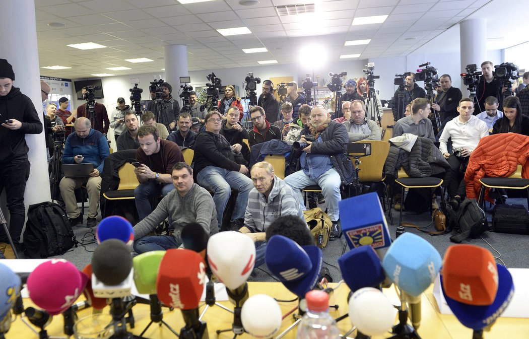 O tiskovou konferenci Jaromíra Jágra v Kladně byl obrovský zájem