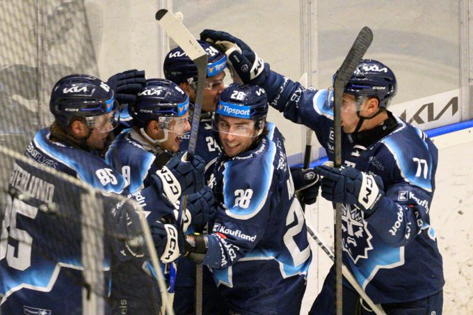 Ouuu! Pavlát na konci spasil Kladno, zářil Ojamäki. Musíš střílet, popsal Fin Ouuu! Pavlát na konci spasil Kladno, zářil Ojamäki. Musíš střílet, popsal Fin