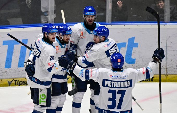 ONLINE: Dynamo dotáhlo velký comeback v prodloužení. Kladno srazilo mistra, Sparta snižuje ONLINE: Dynamo dotáhlo velký comeback v prodloužení. Kladno srazilo mistra, Sparta snižuje