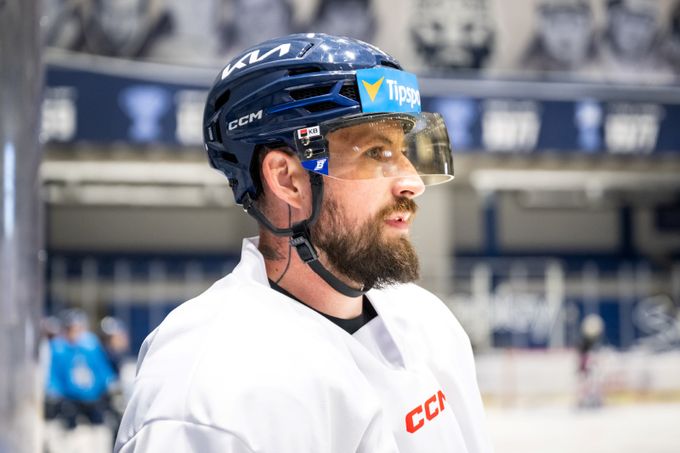 Hlava po návratu do Kladna: Bývalí hráči NHL i Rulík? Úroveň je trošku jinde Hlava po návratu do Kladna: Bývalí hráči NHL i Rulík? Úroveň je trošku jinde