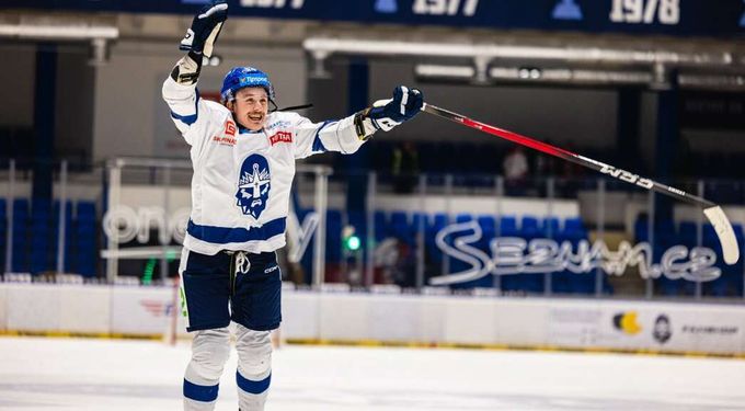 Formanův kiks před prázdnou Kladno nemrzel. Energie se po zápase zavřela v kabině Formanův kiks před prázdnou Kladno nemrzel. Energie se po zápase zavřela v kabině